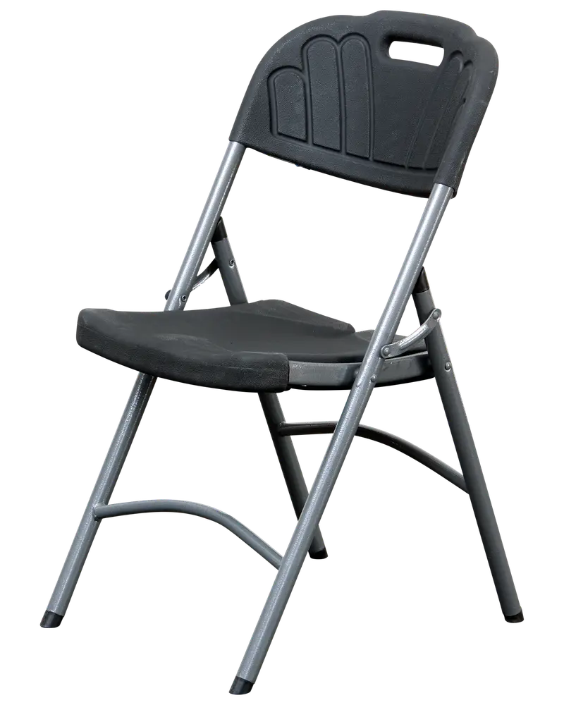 Sort klapstol med plastiksæde og ryglæn, metalstel og indbygget bærehåndtag på ryggen. Letvægtsdesign, velegnet til både indendørs og udendørs brug.