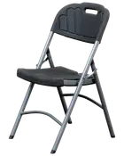 Svart fällstol med sits och ryggstöd i plast, metallram och inbyggt bärhandtag på ryggen. Lätt och passar både inomhus och utomhus.