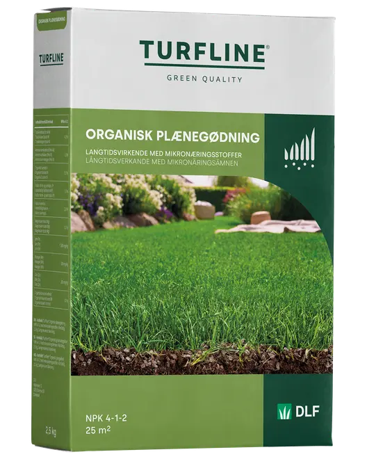 Turfline organisk gräsmattegödsel, 2,5 kg, räcker till 25 m². Innehåller mikronäringsämnen för långvarig effekt. Bild på grön gräsmatta och trädgård.