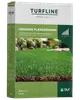 Turfline organisk gräsmattegödsel, 2,5 kg, räcker till 25 m². Innehåller mikronäringsämnen för långvarig effekt. Bild på grön gräsmatta och trädgård.