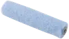 Lyseblåt malerrullebetræk med blød, fnugget overflade og åbne ender til montering på rulleskaft. Velegnet til glatte til let ru overflader.
