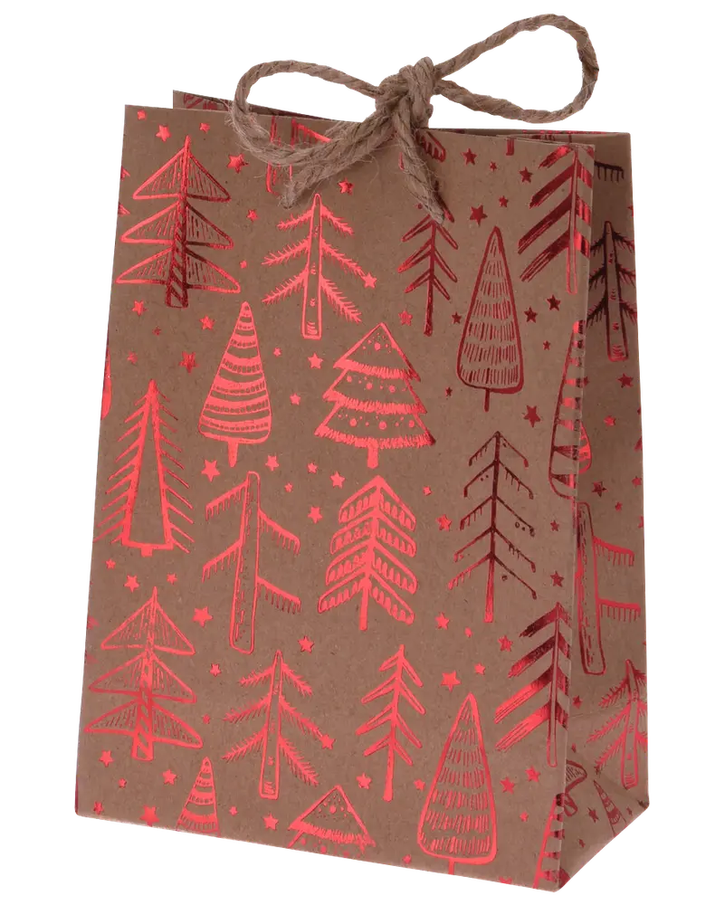 Brun papperspresentpåse med röda metalliska julgrans- och stjärnmotiv samt rustikt snörhandtag knutet i rosett. Perfekt för julklappsinslagning.