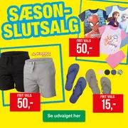 Udvalg af sommertøj, shorts, klipklapper, t-shirts