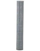 Rulle av galvaniserat stålnät med fyrkantigt rutmönster, lämplig för stängsel, trädgård eller djurinhägnader. Hållbar, rostbeständig och lätt att klippa till.