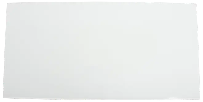 Rektangulær whiteboard med glat, blank overflade. Perfekt til brug med whiteboard-tuscher. Ingen ramme eller tilbehør synligt. Velegnet til kontor, skole eller hjem.