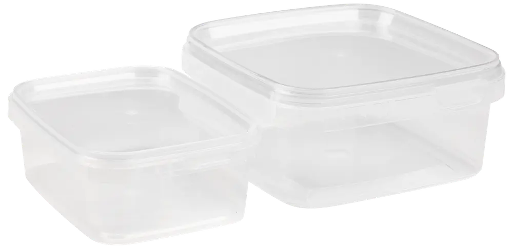 Set med två genomskinliga, fyrkantiga plastburkar med tillhörande lock. Båda burkarna är stapelbara, lätta och perfekta för matförvaring eller rester.