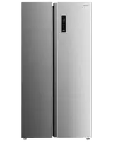 Modern side-by-side-kylskåp i rostfritt stål, två vertikala dörrar, digital kontrollpanel på högra dörren och stilren, minimalistisk design för moderna kök.