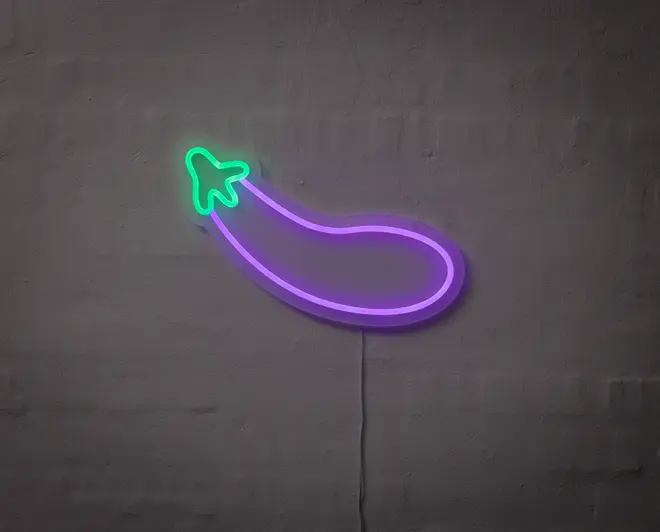 Neonskylt Aubergine H. 38 x B. 22 cm