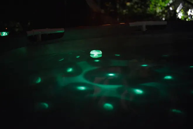 LED-lampe til spa og pool Ø8 cm