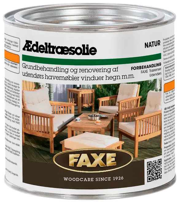 Dåse med FAXE ædeltræsolie til udendørs brug, velegnet til havemøbler, vinduer og hegn. Naturlig finish, beskytter og renoverer træoverflader. Klare instruktioner på etiketten.