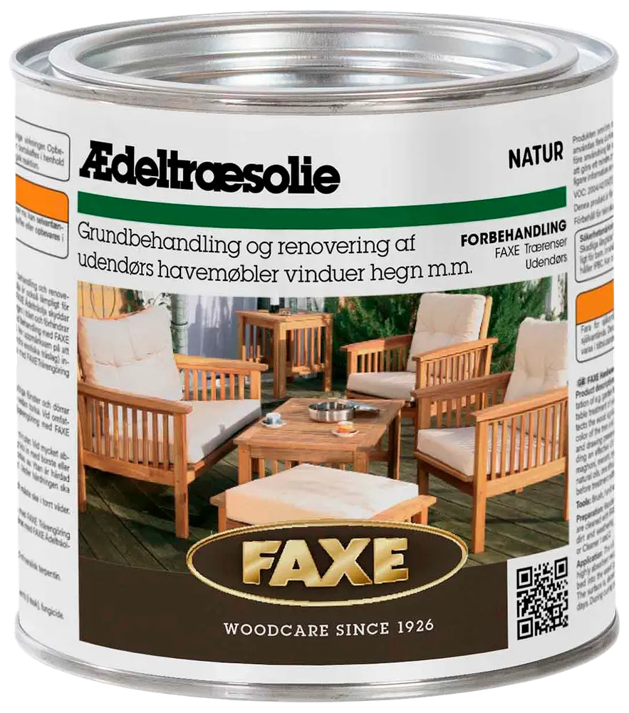 Dåse med FAXE ædeltræsolie til udendørs brug, velegnet til havemøbler, vinduer og hegn. Naturlig finish, beskytter og renoverer træoverflader. Klare instruktioner på etiketten.