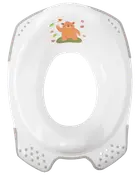 Hvid plastik børnetoiletsæde med skridsikre greb, ventilationshuller og sødt bjørnemotiv med blomster og sommerfugl. Velegnet til pottetræning og nem rengøring.