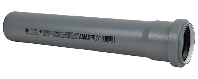 Grå cylindrisk PVC-rørfitting med muffe i den ene ende og trykt AMAXPRO-logo.