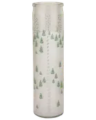 Högt vitt glasljus med gröna julgranar och siffror 1 till 24, utformat som en adventskalender. Slät cylinderform, dekorativ för julnedräkning.