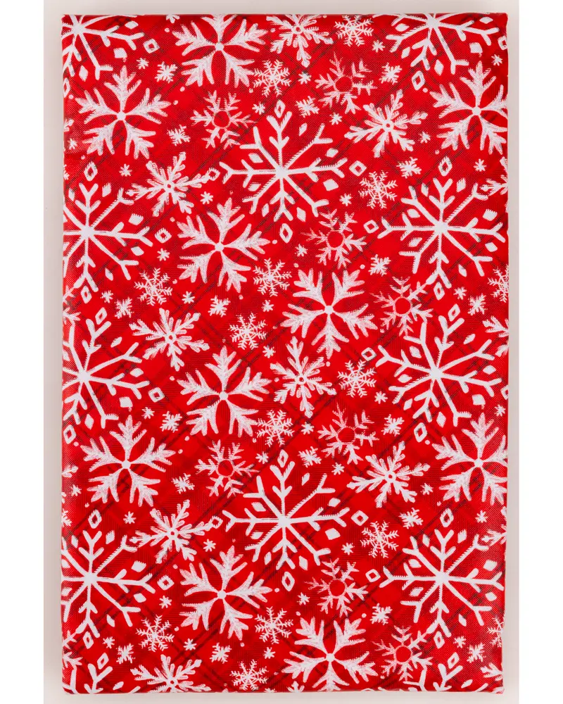 Rött presentpapper med vitt snöflingemönster i olika storlekar. Perfekt för julklappar. Slät yta, klara färger och vintrigt tema.