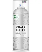 Spraydåse med kridteffektmaling i Cloudy White, ultra mat retrofinish, ideel til møbler. Dekorativt mønster på etiketten, CO2-neutral produkt, klar plastlåg med farvede dyser.