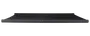 Sort lavprofileret rektangulær platform med hævede kanter og tilspidsede ender.