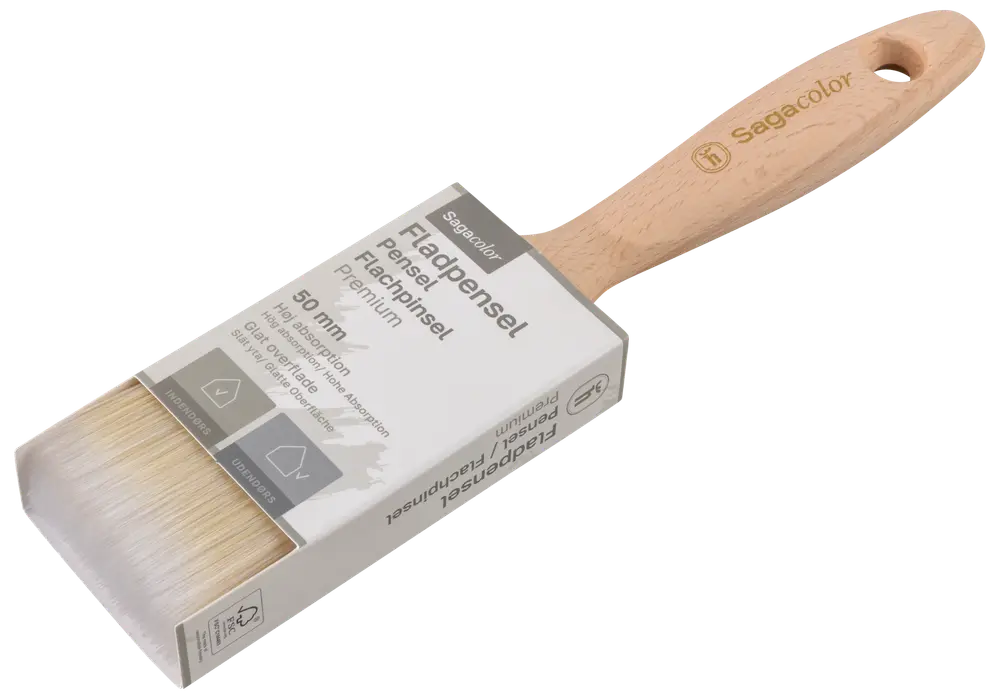 Flad pensel med træhåndtag, 50 mm bred, lyse syntetiske børster og ophængshul. Velegnet til glatte overflader. Leveres med informationsomslag.