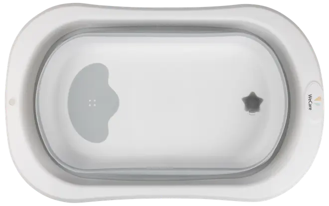 Vit babybadbalja med ergonomisk design, halkskydd och stjärnformad propp. Passar spädbarn, ger säker och bekväm badupplevelse. Lätt och enkel att rengöra.