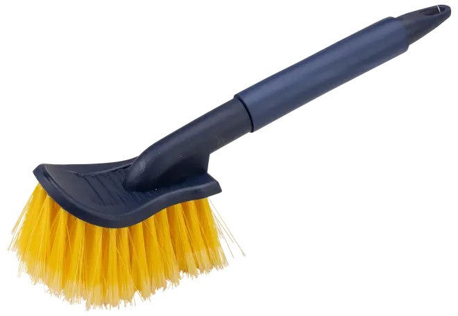 Skrubbborste med långt mörkblått handtag och täta gula borst. Ergonomiskt grepp för bekväm användning, passar olika ytor. Hållbar plast, lätt och enkel att hantera.