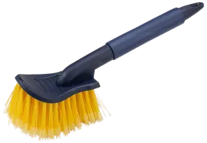 Skrubbebørste med langt, mørkeblåt håndtag og tætte gule børster. Ergonomisk greb for komfort, velegnet til rengøring af forskellige overflader. Holdbar plast, let og nem at bruge.