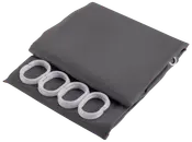 Vikt mörkgrå duschdraperi med metallöglor och fyra vita plastringar. Vattenavvisande, slitstarkt tyg, enkel att montera och underhålla i badrum.