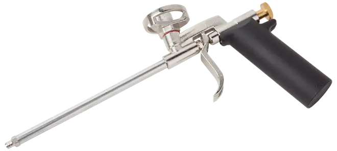 Metallskumpistol med lång munstycke, svart ergonomiskt handtag, avtryckare och justeringsratt för exakt applicering av polyuretanskum vid bygg- eller isoleringsarbete.