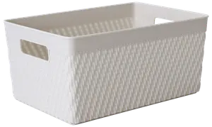 Rektangulär vit plastkorg med flätad struktur, öppen ovansida och inbyggda handtag på båda sidor. Perfekt för förvaring av hem- eller kontorsartiklar.