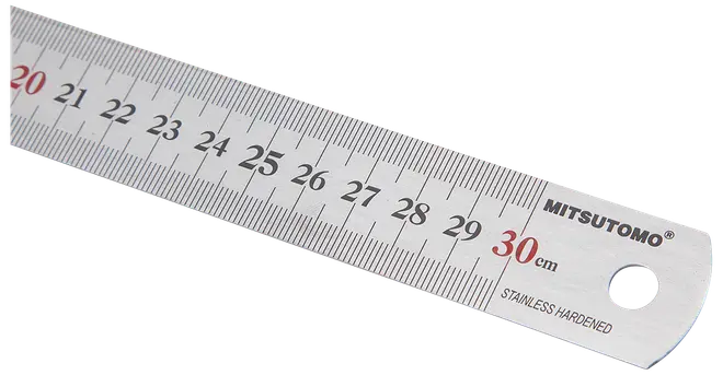 30 cm linjal i rostfritt stål med tydliga svarta och röda markeringar, millimeter- och centimeterskala samt upphängningshål i ena änden.
