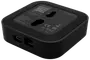 Sort smart home-hub med USB-C og Ethernet-porte, vægmonteringshuller og produktinformation på bagsiden. Kompakt, firkantet design til netværksforbindelse og integration af smarte enheder.