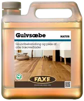 FAXE Gulvsæbe Natur, 5-liters plastdunk, til grundbehandling og pleje af alle træoverflader. Egnet til indendørs brug, bevarer træets udseende, nem hældetud, skruelåg.