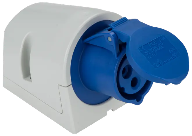 Industriell blå och vit eluttag med skyddande gångjärnslock, avsedd för väggmontering. Har tre runda stifthål, lämplig för kraftiga eller utomhus elanslutningar.