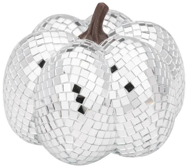 Dekorativ pumpa täckt med små, reflekterande silverfärgade spegelbitar och brun stjälk. Ytan liknar en discokula och ger ett glittrande intryck.