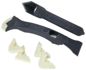 Fugesæt med to sorte plastikværktøjer og fire hvide silikonepuder, designet til udglatning og fjernelse af fugemasse i samlinger og hjørner på badeværelse eller køkken.