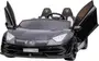 Sort elbil til børn, designet som en Lamborghini Aventador, med to sæder, realistiske forlygter, detaljeret frontgitter, saksedøre og Lamborghini-logoer på sæder og motorhjelm.