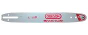 Sølvfarvet Oregon Double Guard motorsavssværd med rødt logo, aflang monteringsslids og 91-markering.
