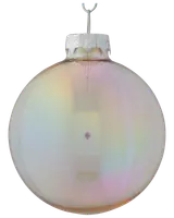 Rund julgranskula i glas med skimrande pärlemorfinish. Har silverfärgad metallkapsel och upphängningsögla. Subtila regnbågsnyanser syns på den släta ytan.