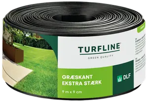 Rulle med extra stark svart gräskant, 9 meter lång och 9 centimeter hög, perfekt för tydliga avgränsningar i trädgården.