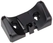 Sort plast vægbeslag med to skruehuller og en central låseclips, designet til sikker montering af kompatible enheder eller tilbehør på en flad overflade.