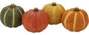 Sæt med fire kunstige græskar i grøn, orange og gul med realistisk tekstur og stilk. Perfekte til efterårs- eller halloweenpynt. Hvert græskar har sit eget farvemønster.