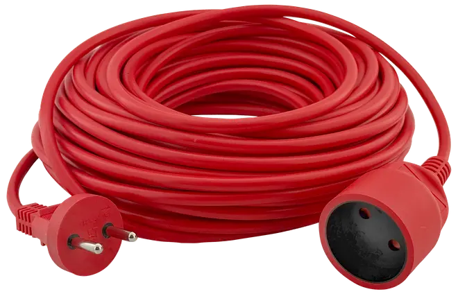 Röd förlängningssladd med europeisk stickpropp och ett uttag, prydligt upprullad. Passar för inomhus- eller utomhusbruk. Hållbar och flexibel isolering.