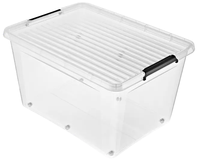 Genomskinlig plastförvaringslåda med räfflat lock och svarta låshandtag. Rymlig, rektangulär design, stapelbar och perfekt för organisering och förvaring av olika saker.