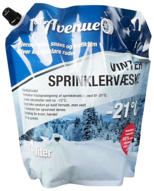 Vinter sprinklervæske, 3 liter, poseemballage. Effektiv ned til -21°C, fjerner snavs og trafikfilm, forhindrer frost. Blå og hvidt design med sneklædt landskab.
