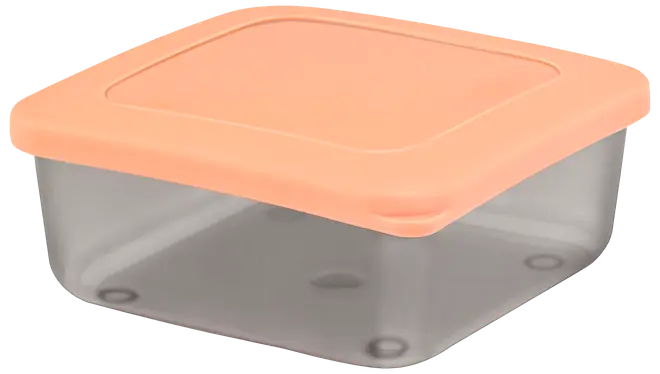 Firkantet plastik madbeholder med ferskenfarvet låg og gennemsigtig bund. Perfekt til opbevaring af rester, snacks eller madforberedelse. Låget lukker tæt og holder maden frisk.