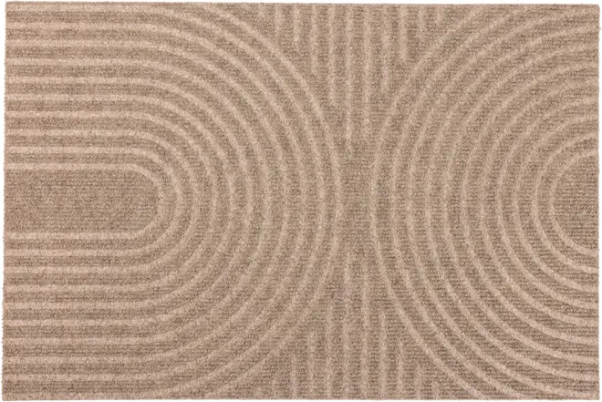 Rektangulär beige dörrmatta med upphöjt koncentriskt cirkelmönster, tillverkad av slitstarkt, texturerat material. Halkfri baksida, passar inomhus och utomhus, lätt att rengöra.