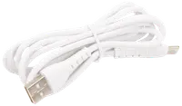 Vit USB till micro USB-kabel, cirka en meter lång, passar för laddning och dataöverföring. Har förstärkta kontakter och flexibel isolering. Perfekt för smartphones och surfplattor.