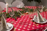 Bordsduk med julmotiv 140 x 250 cm