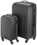 Set med två svarta hårda resväskor, fyra snurrhjul, teleskophandtag, sidohandtag och inbyggda kodlås. Innehåller en stor och en kabinväska.