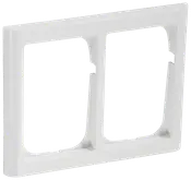 Hvid plast dobbelt ramme til afbrydere, rektangulær med to åbninger til kontakter eller stikkontakter, glat overflade, moderne og minimalistisk design, holdbar og nem at rengøre.