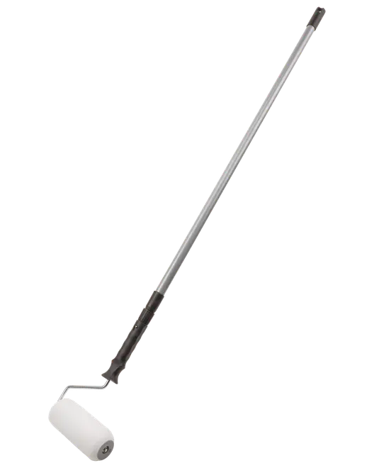 Målarroller med långt, utdragbart metallhandtag och vit skumrulle, perfekt för målning av väggar och tak, ger jämn och slät täckning.
